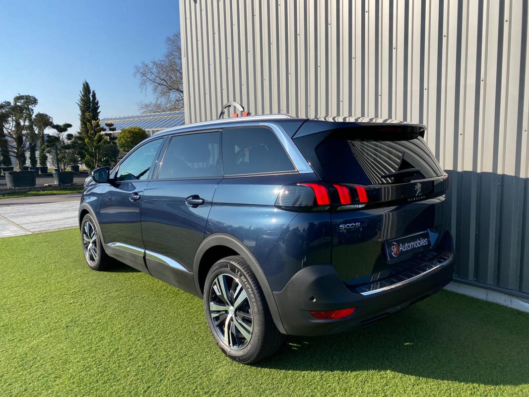 Peugeot 5008 — photo 4 sur 9