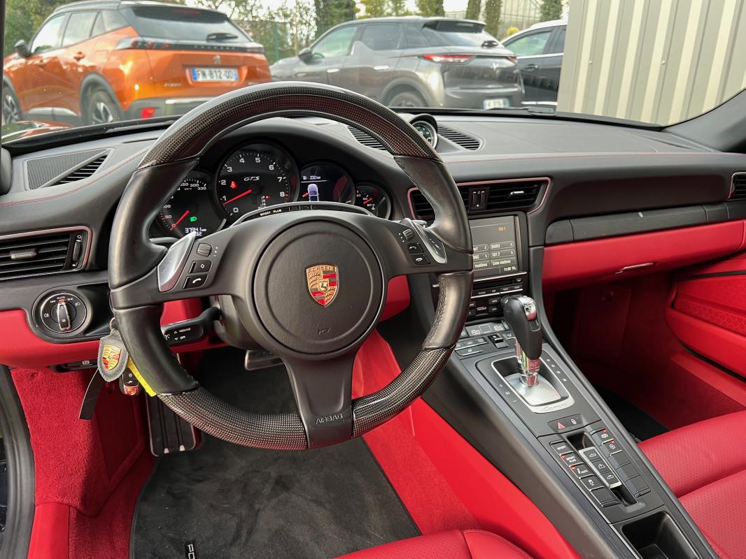 Porsche 911 — photo 12 sur 16
