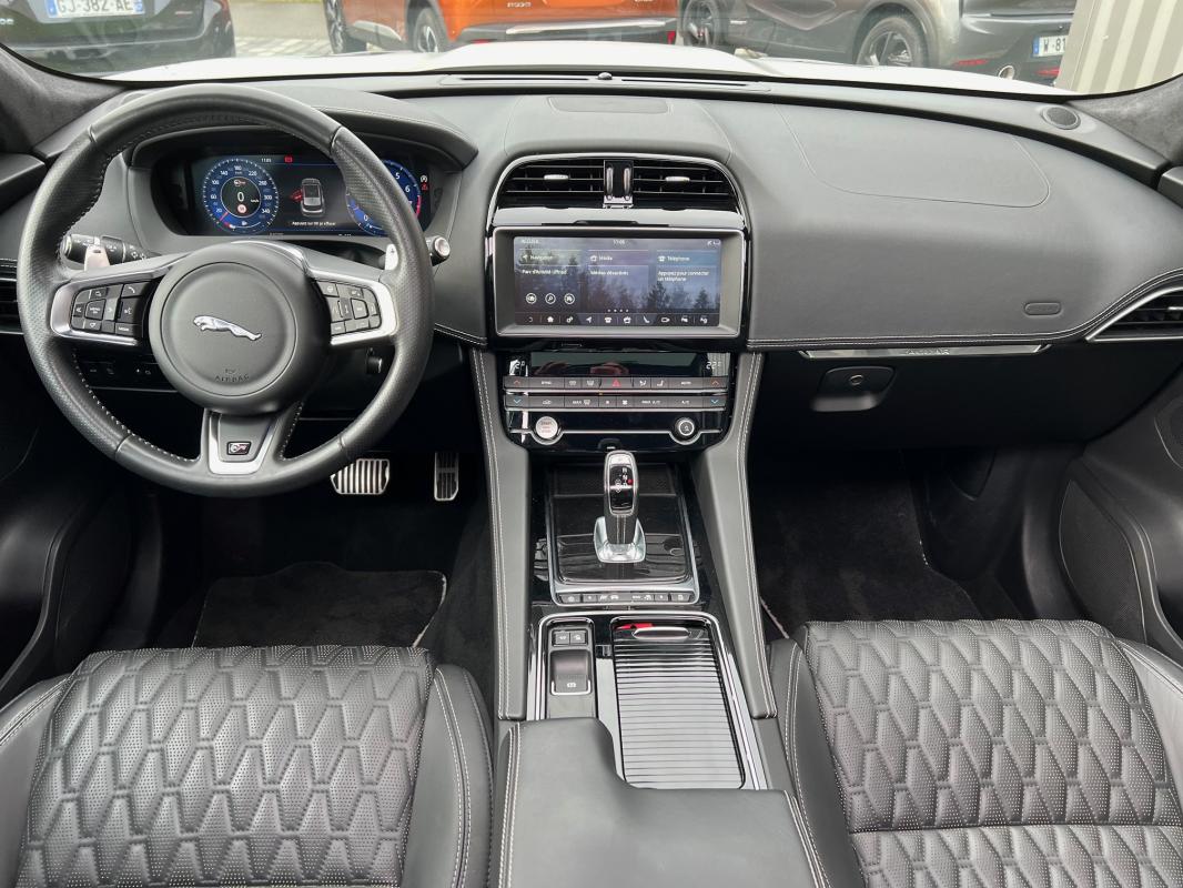 Jaguar F-Pace — photo 10 sur 19