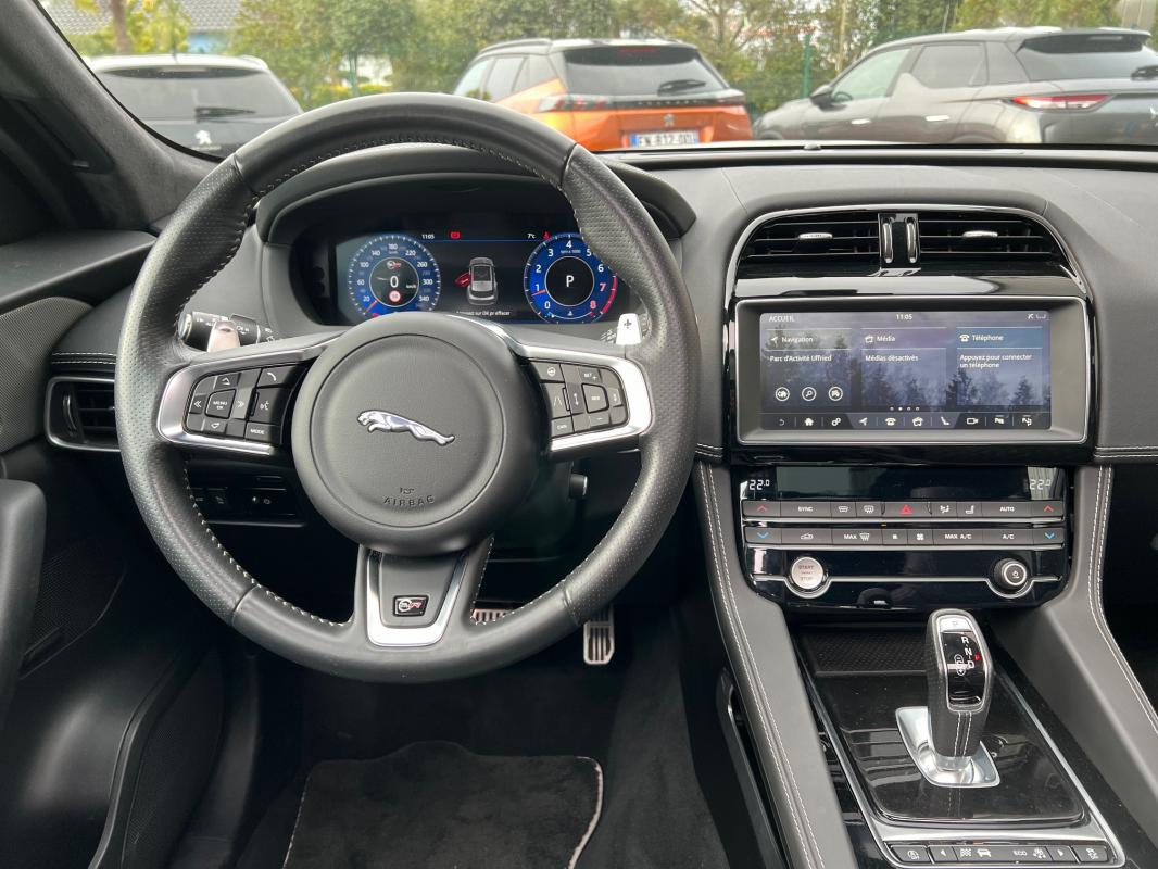 Jaguar F-Pace — photo 11 sur 19