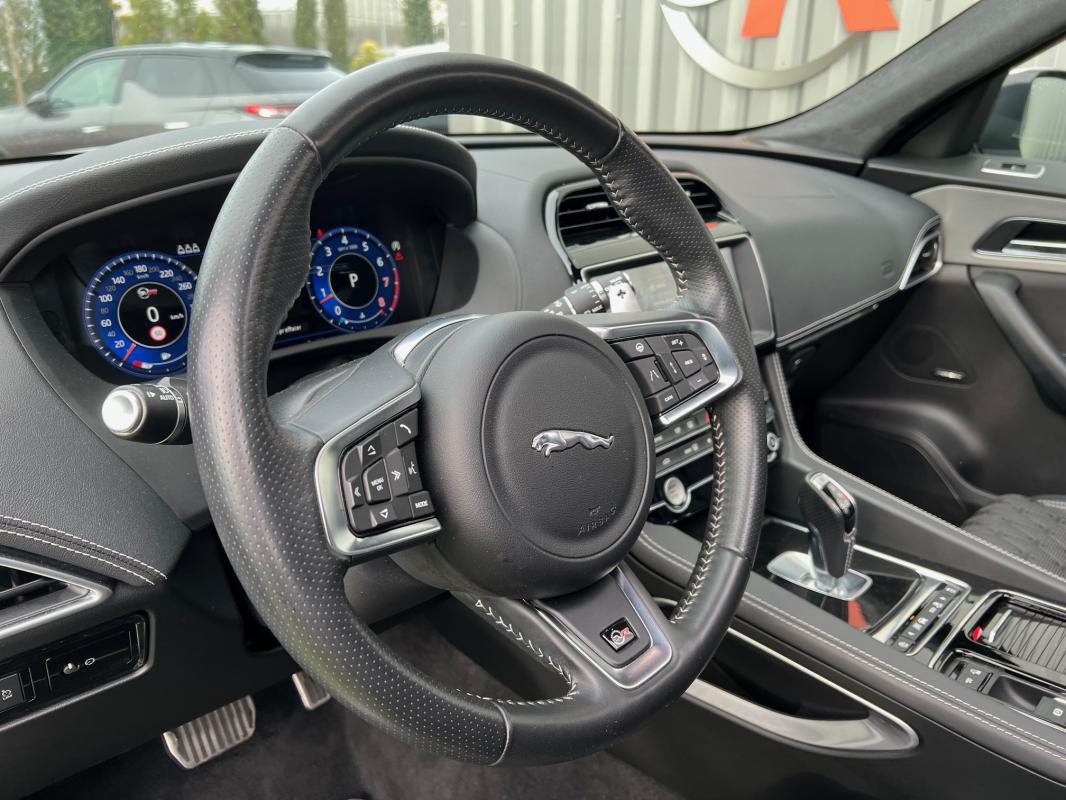 Jaguar F-Pace — photo 15 sur 19