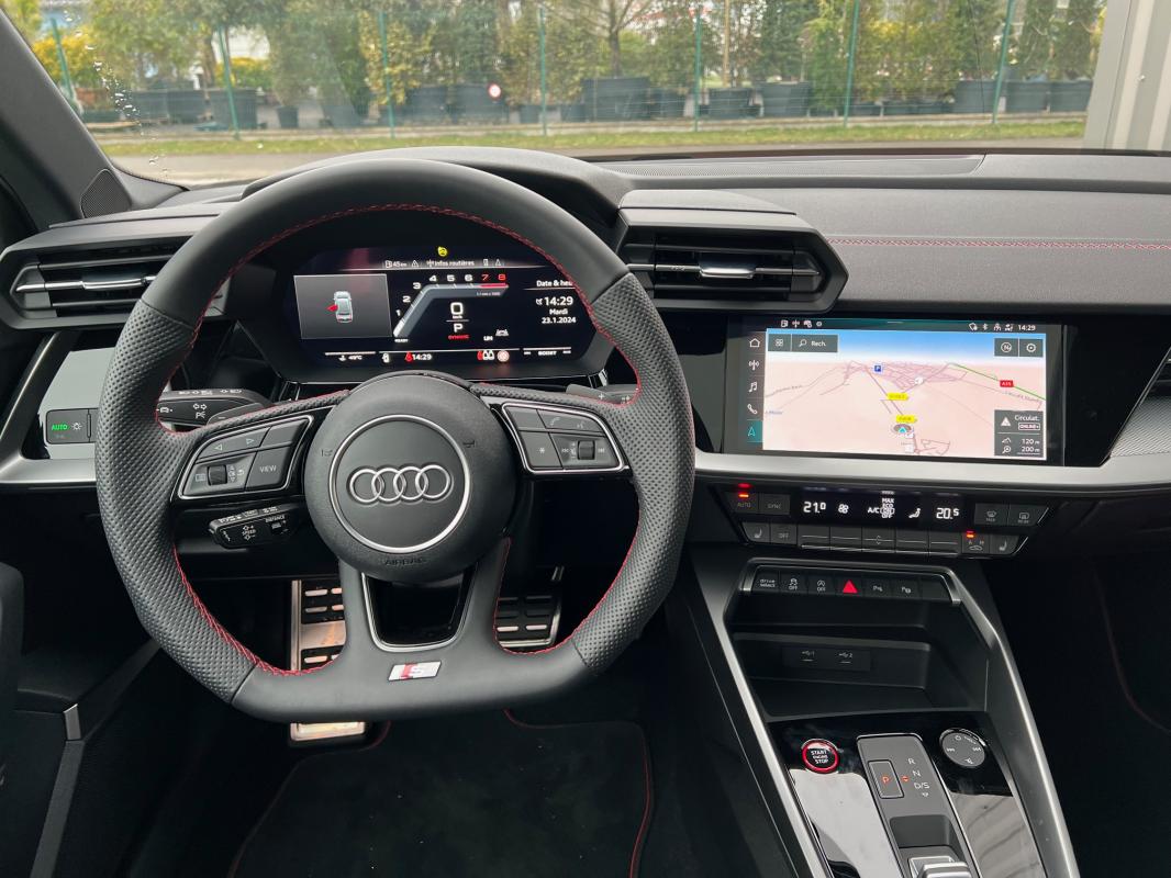 Audi S3 — photo 10 sur 14