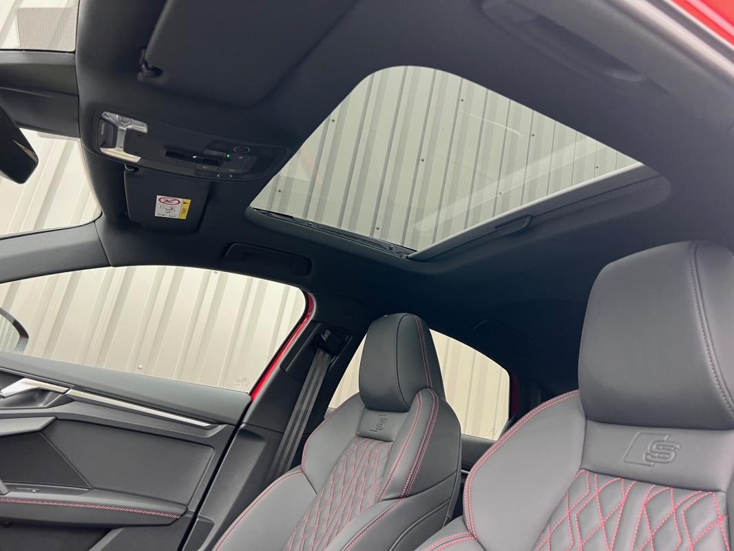 Audi S3 — photo 13 sur 14