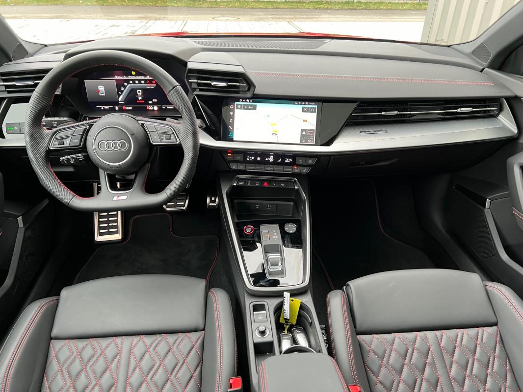 Audi S3 — photo 9 sur 14