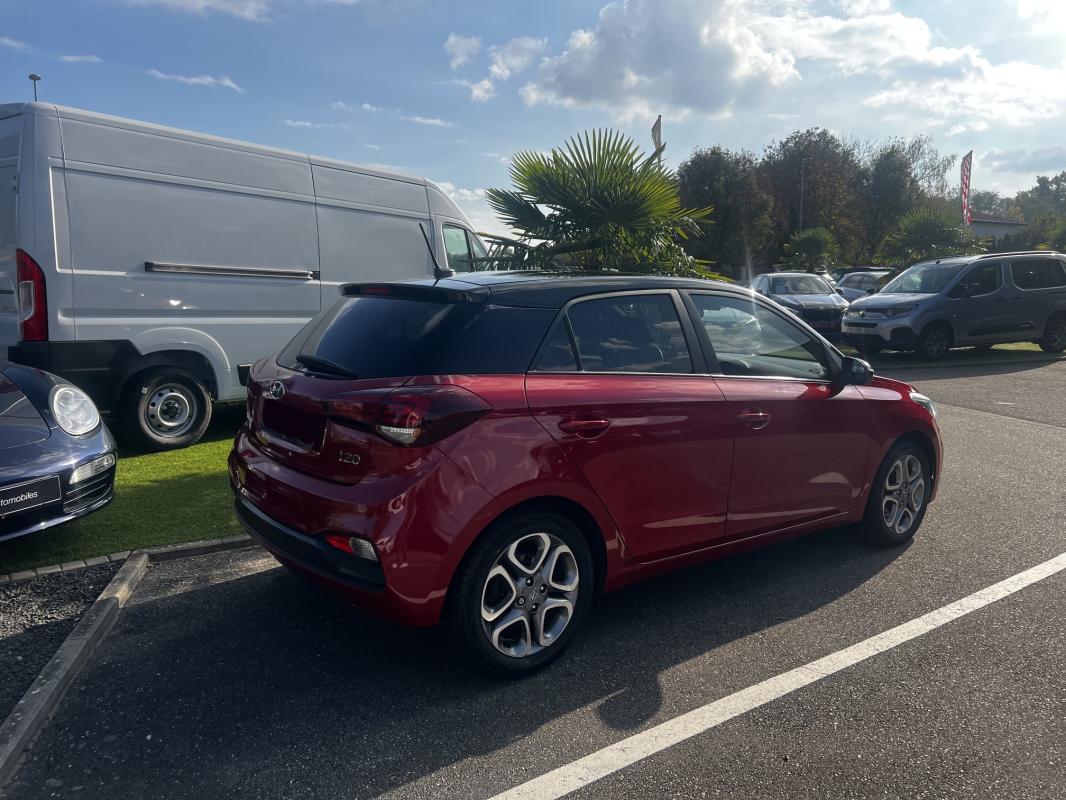Hyundai i20 — photo 4 sur 9