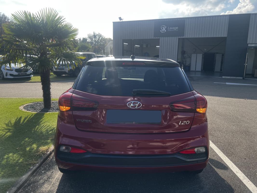 Hyundai i20 — photo 5 sur 9