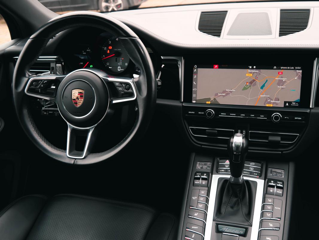 Porsche Macan — photo 10 sur 33