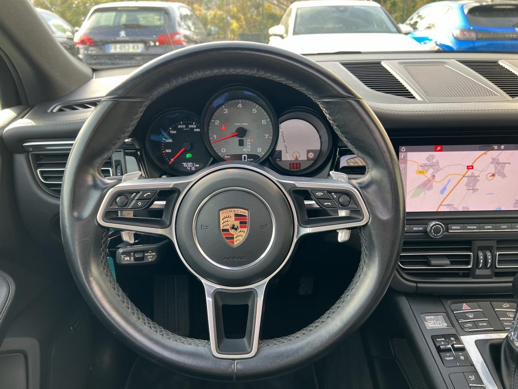 Porsche Macan — photo 29 sur 33