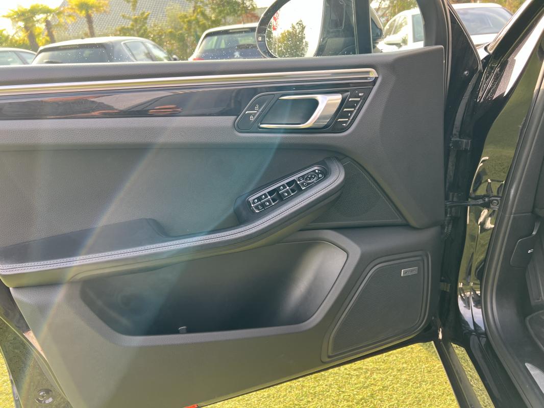 Porsche Macan — photo 33 sur 33