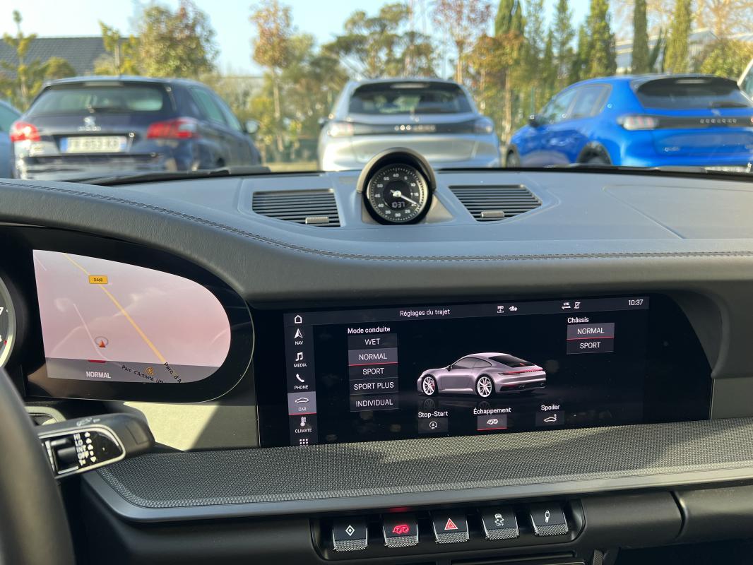 Porsche 911 — photo 16 sur 19