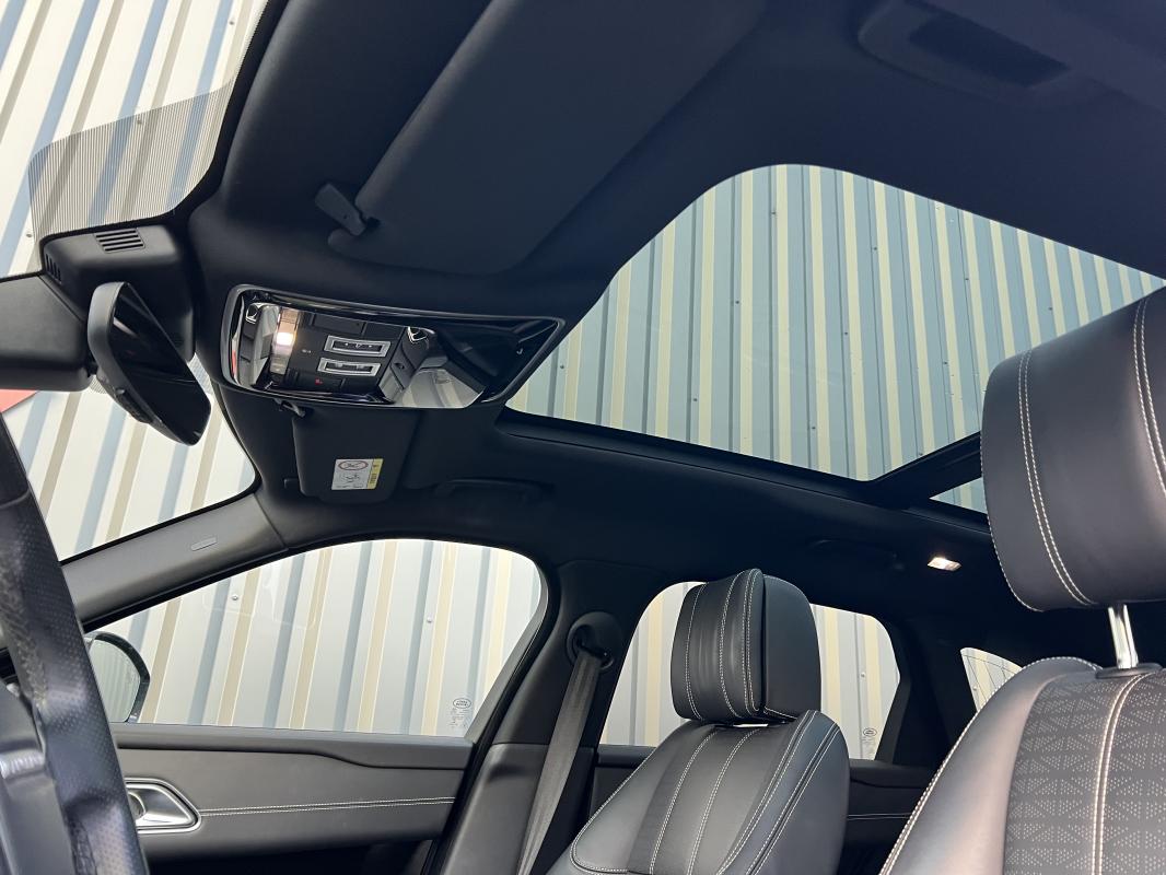 Land Rover Range Rover Velar — photo 15 sur 18