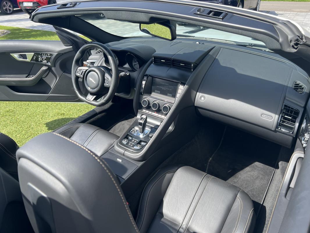 Jaguar F-Type — photo 12 sur 21
