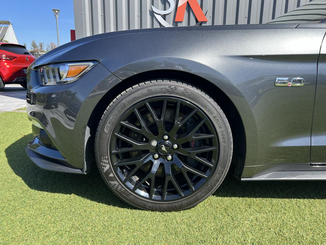 Ford Mustang — photo 4 sur 14