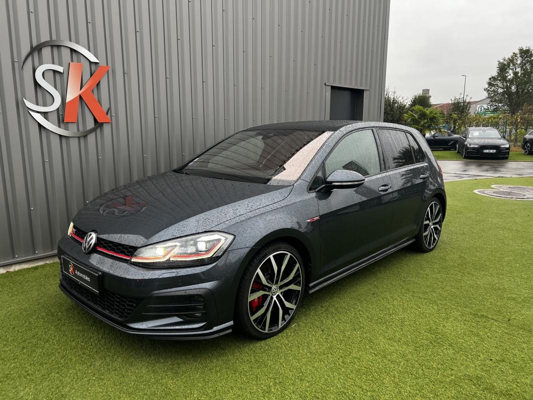 Volkswagen Golf — photo 1 sur 21