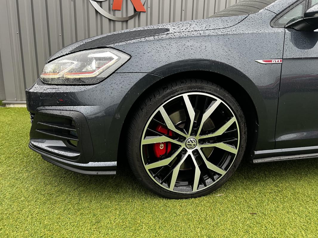 Volkswagen Golf — photo 3 sur 21