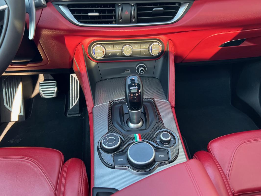 Alfa Romeo Stelvio — photo 10 sur 15