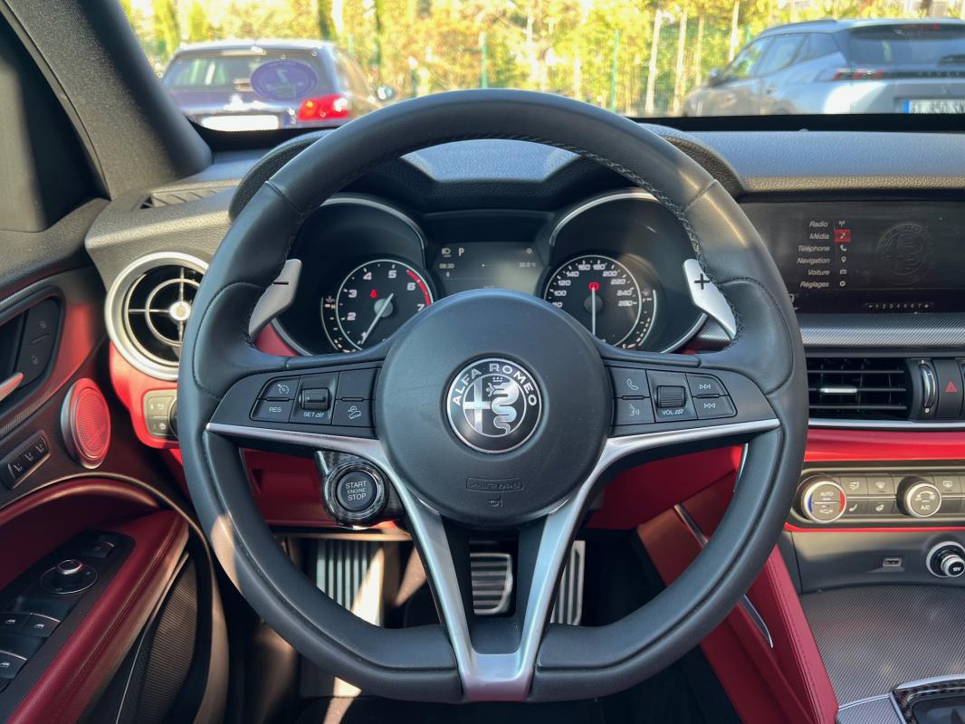 Alfa Romeo Stelvio — photo 11 sur 15
