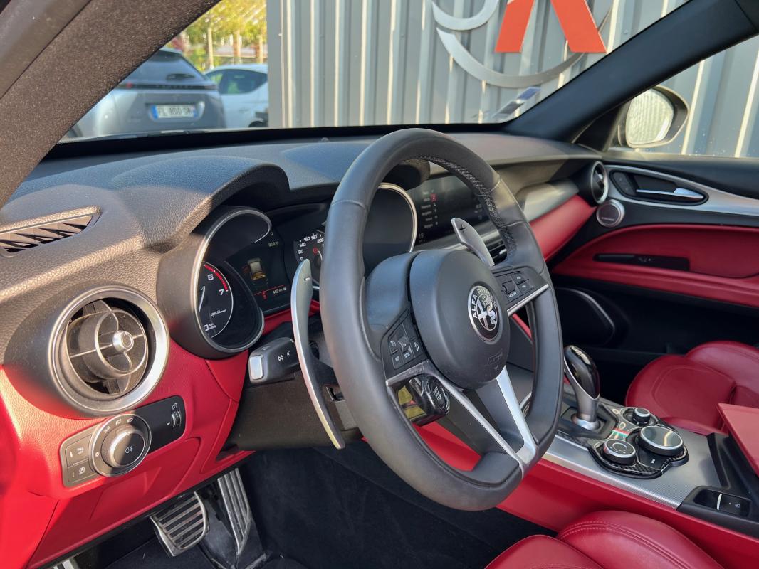 Alfa Romeo Stelvio — photo 15 sur 15