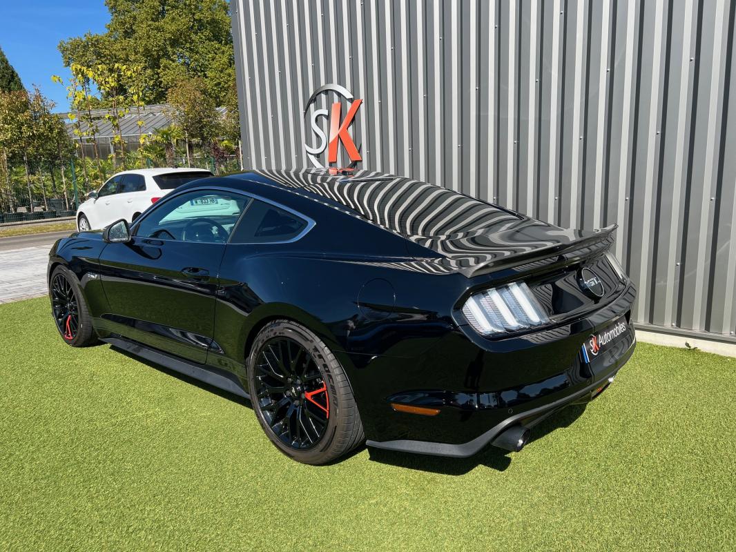 Ford Mustang — photo 4 sur 9