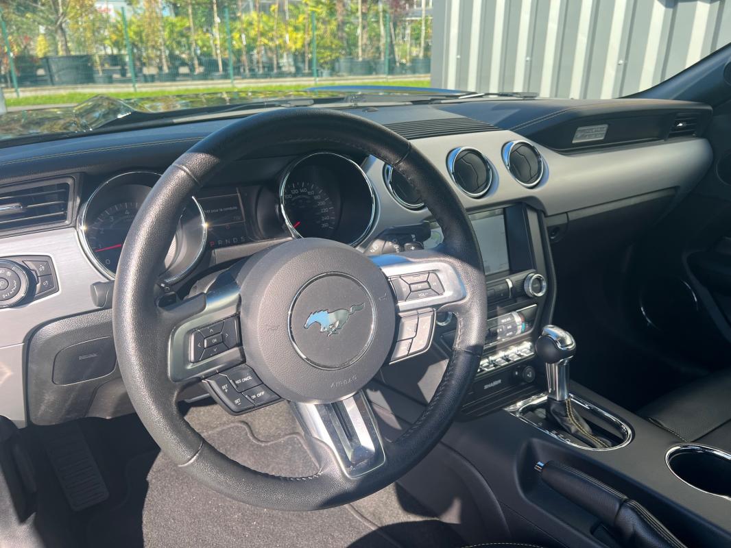 Ford Mustang — photo 9 sur 12