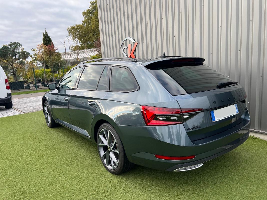 Skoda Superb Combi — photo 4 sur 14