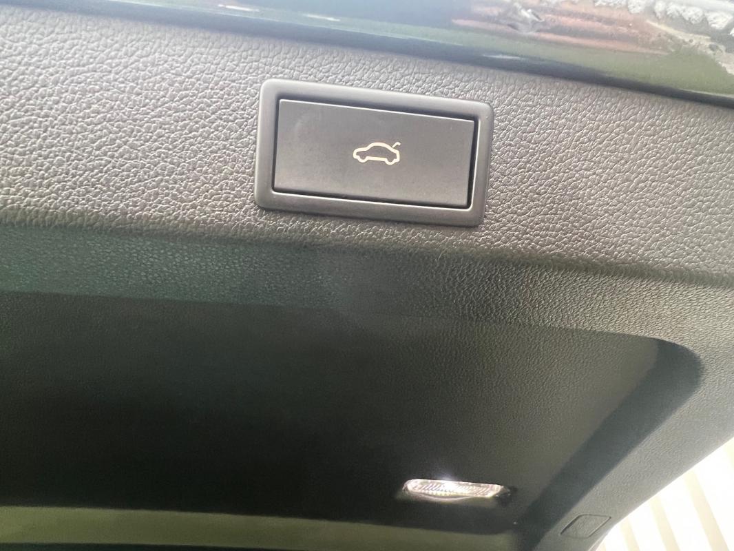 Skoda Superb Combi — photo 7 sur 14