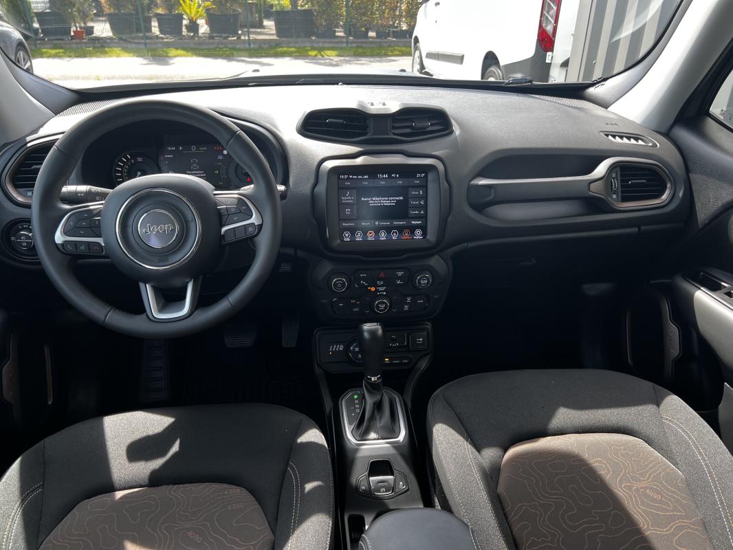 Jeep Renegade — photo 9 sur 11