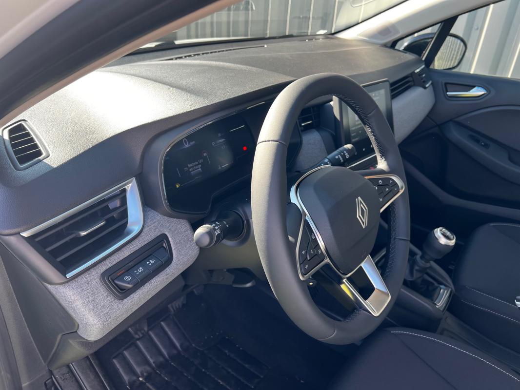 Renault Clio — photo 11 sur 11