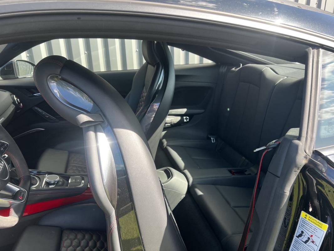 Audi TT RS — photo 13 sur 16
