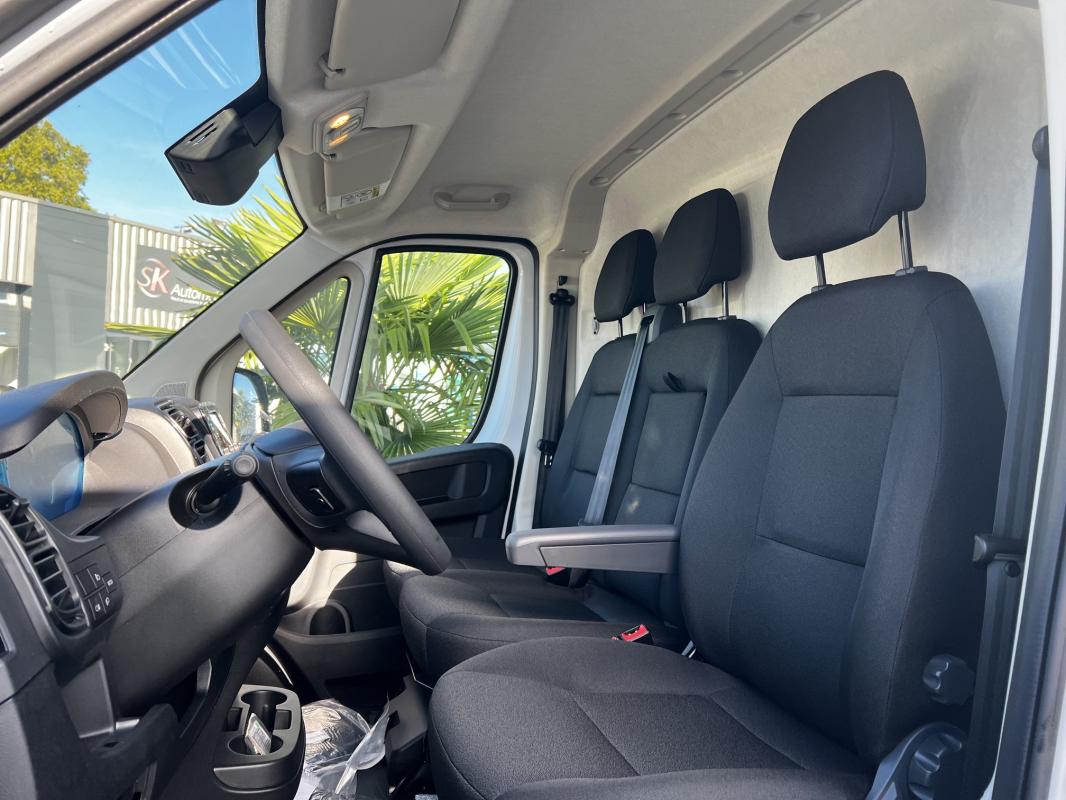 Peugeot Boxer — photo 8 sur 9