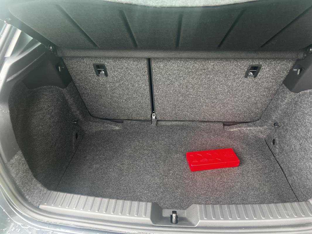 Seat Ibiza — photo 7 sur 12