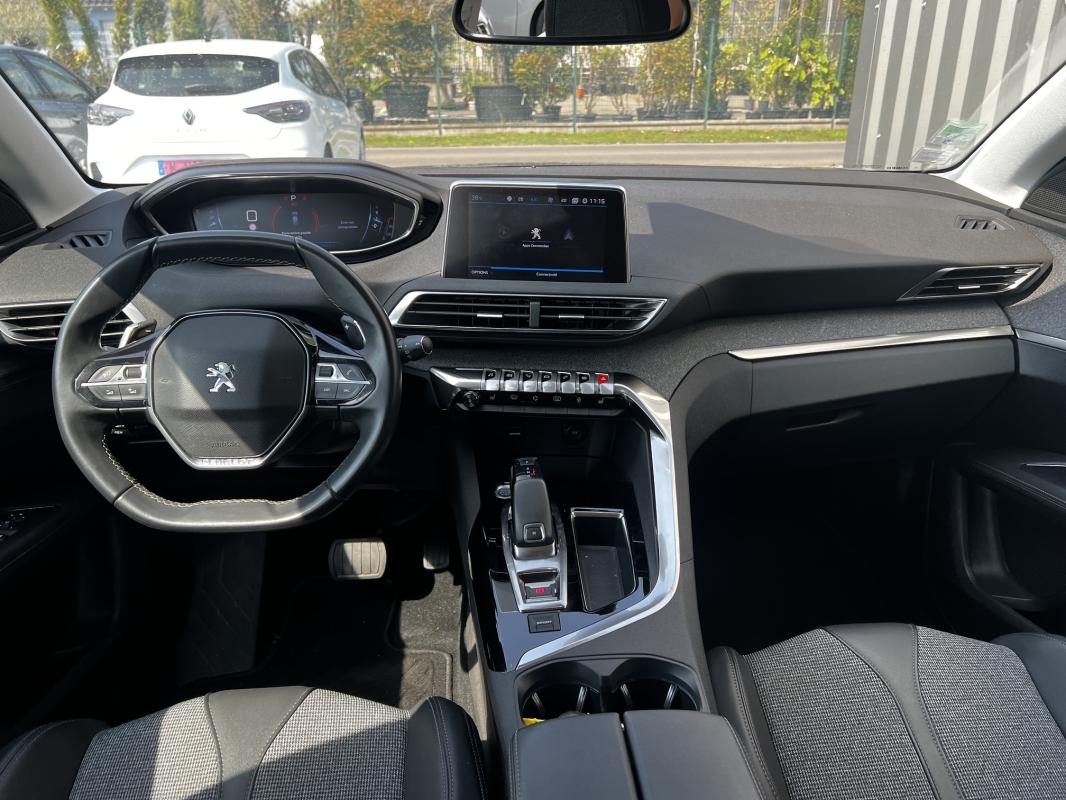 Peugeot 3008 — photo 9 sur 12