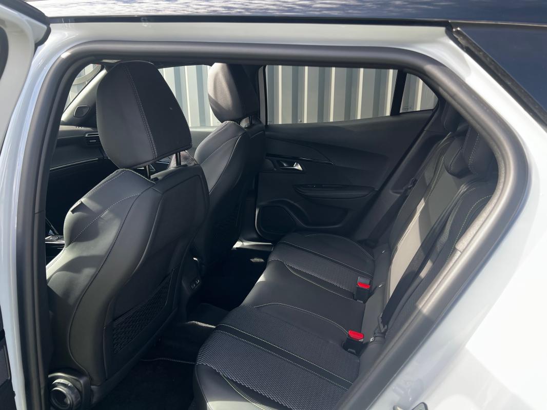Peugeot 2008 — photo 8 sur 14