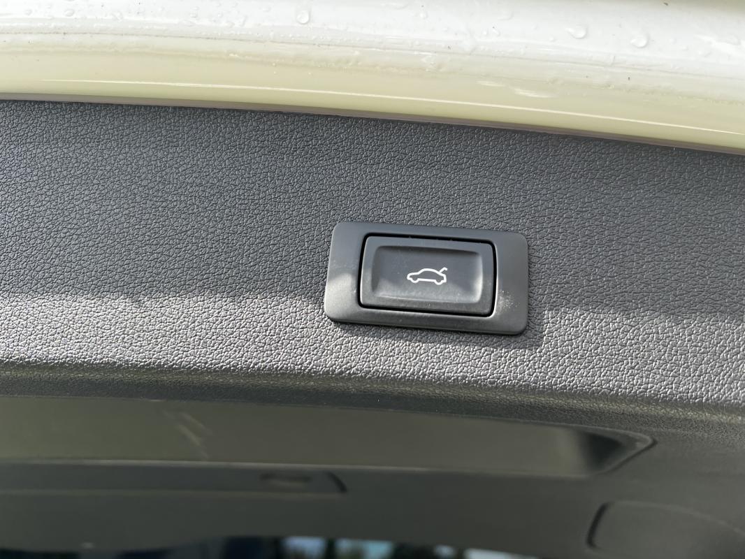 Audi SQ5 — photo 8 sur 16