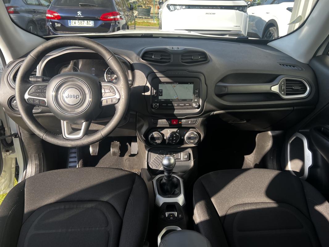 Jeep Renegade — photo 10 sur 12