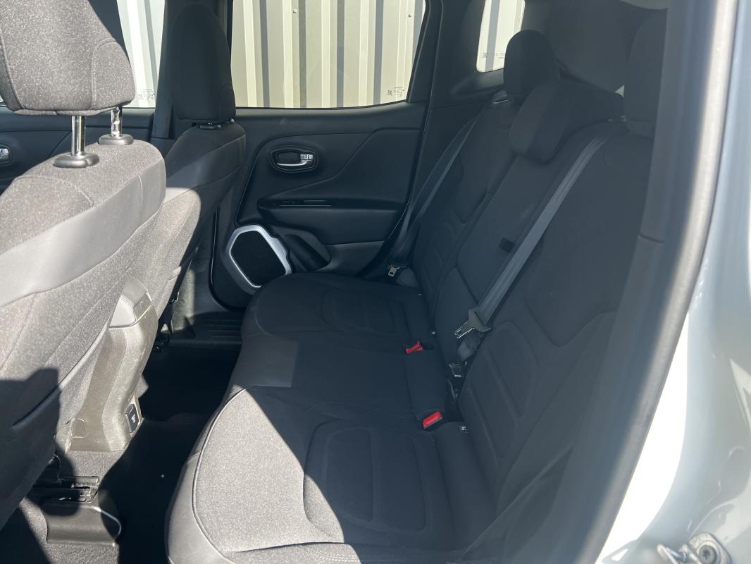 Jeep Renegade — photo 9 sur 12