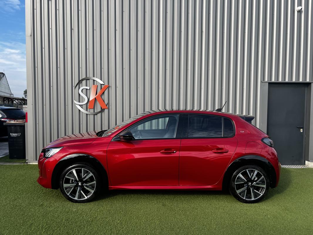 Peugeot 208 — photo 3 sur 8
