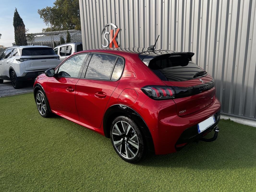 Peugeot 208 — photo 4 sur 8