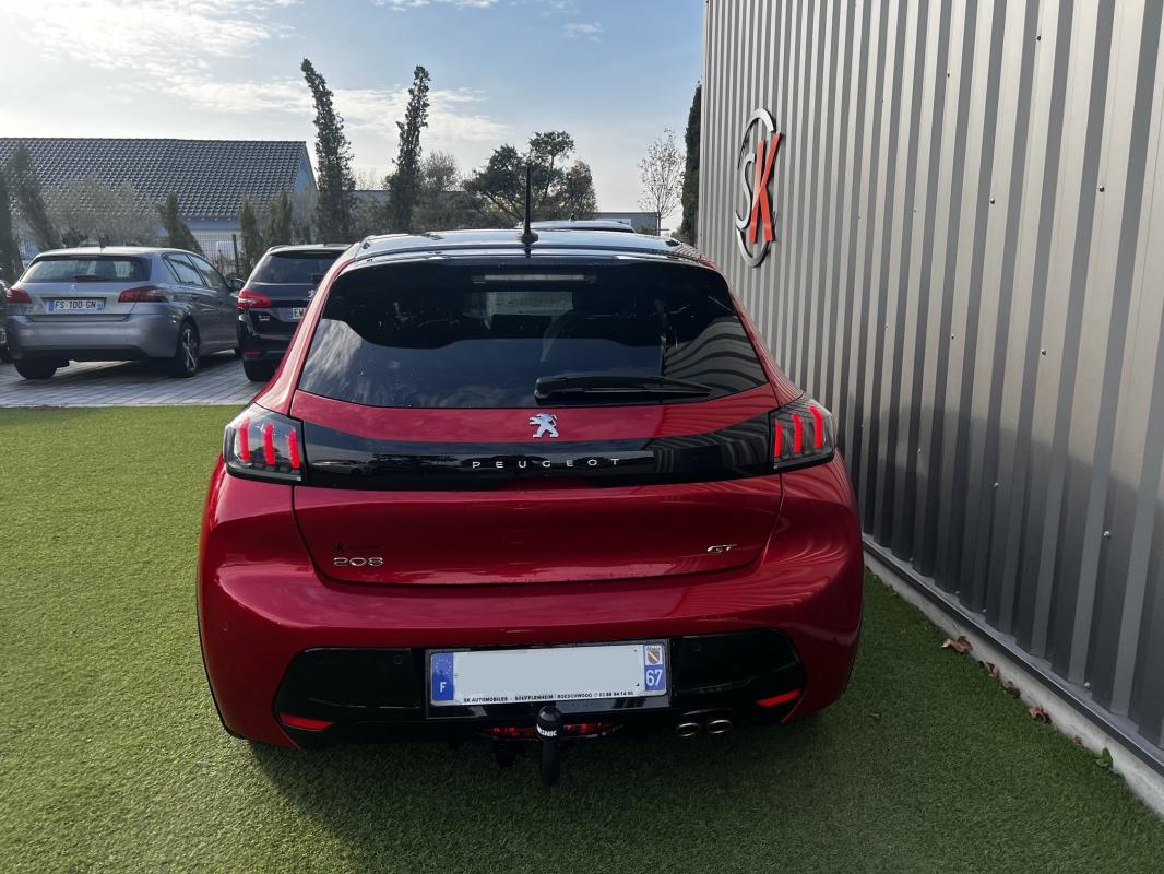 Peugeot 208 — photo 5 sur 8